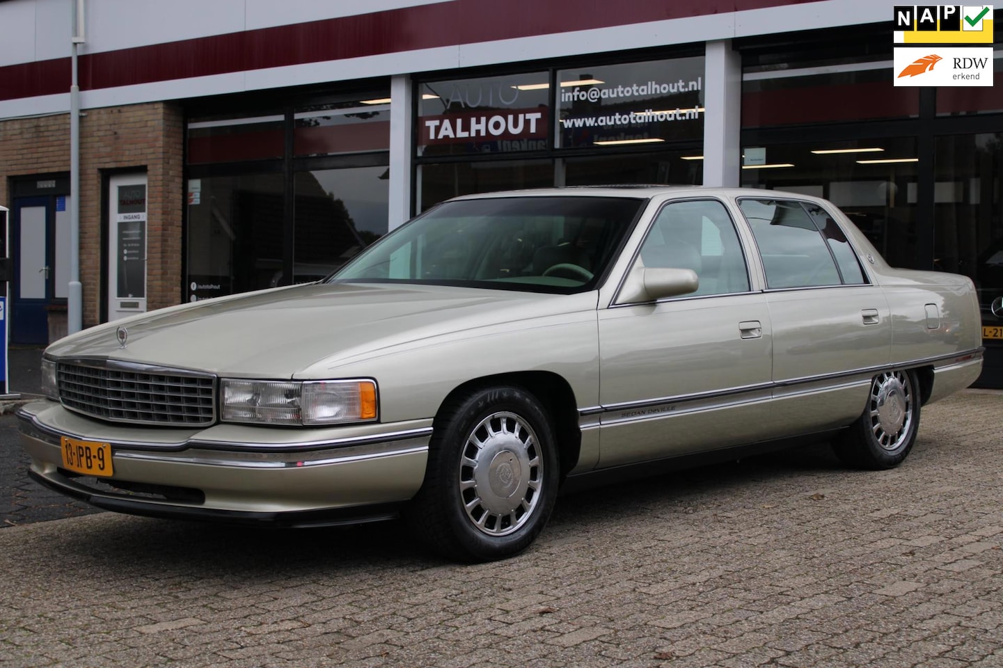 Cadillac De Ville - Sedan Deville 4.6 Northstar - 1996 - V8 - USA import - Documentatie aanwezig - Youngtimer - AutoWereld.nl