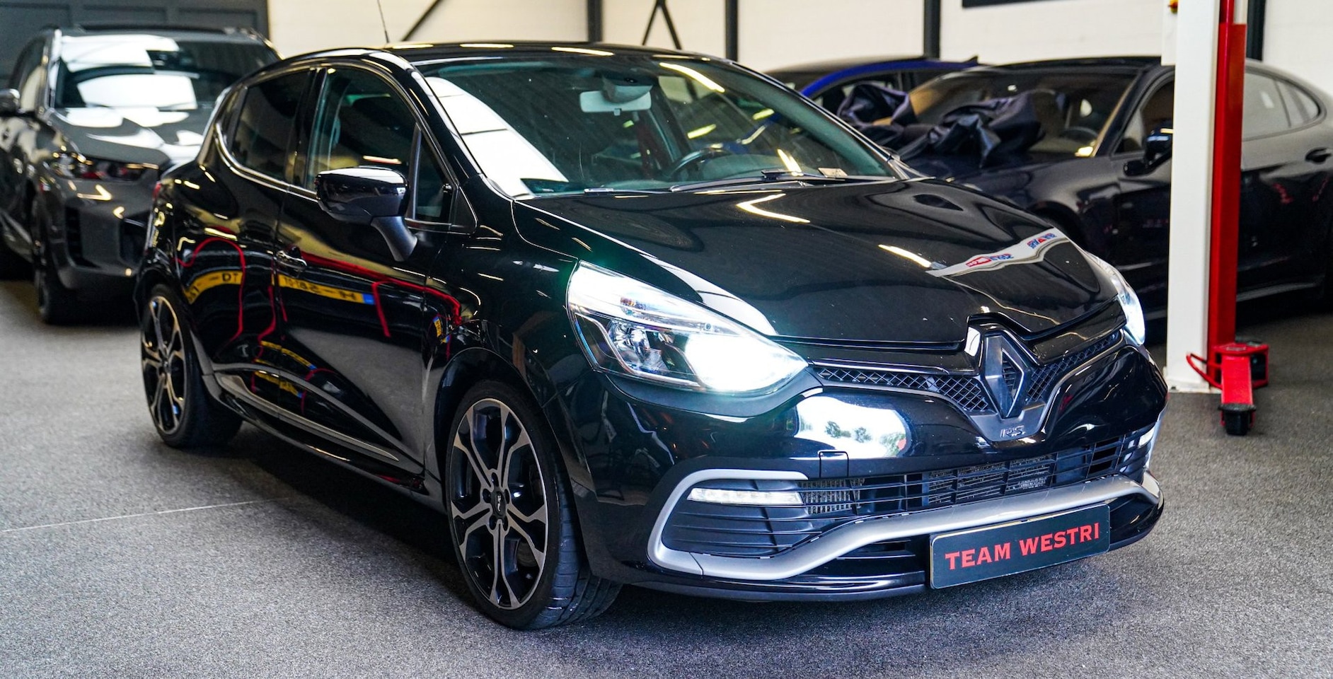 Renault Clio - 1.6 R.S. | Camera | Multifunctioneel stuurwiel | Bass Reflex | AC auto - AutoWereld.nl