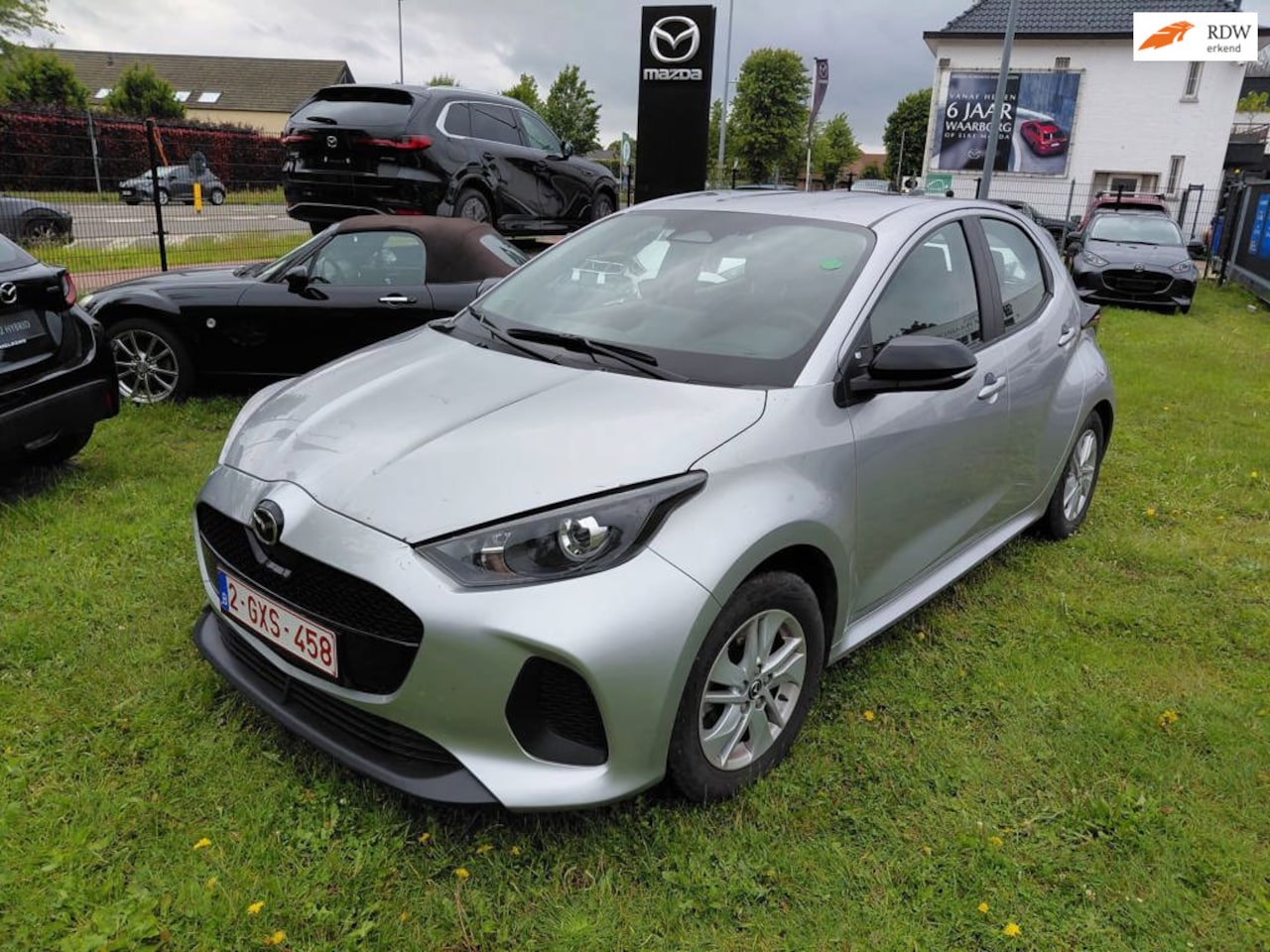 Mazda 2 Hybrid - 1.5 Centre-line 1.5 Centre-line , zelfde fabriek als Toyota Yaris - AutoWereld.nl