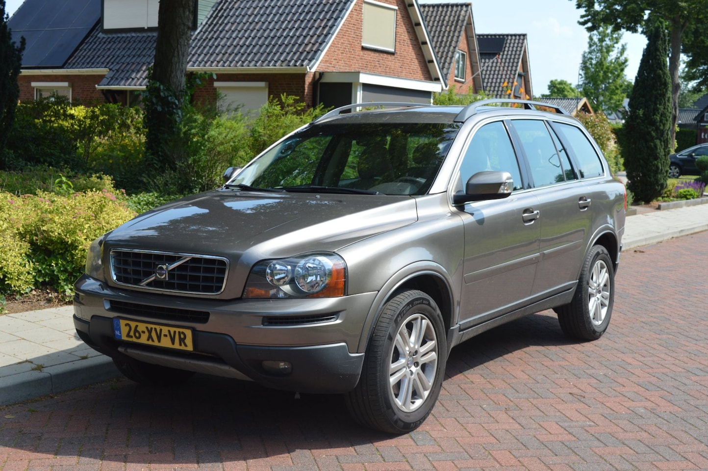 Volvo XC90 - 2.4 D5 Momentum 7-persoons/Org NL/NAP - AutoWereld.nl
