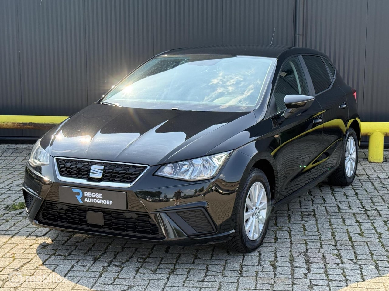 SEAT Ibiza - 1.0 TSI Excellence NAVI | CARPLAY | CAMERA | PDC - AutoWereld.nl