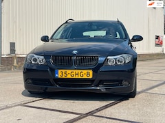 BMW 3-serie Touring - 318i Business Line Navi/Clima/Cruise Apk