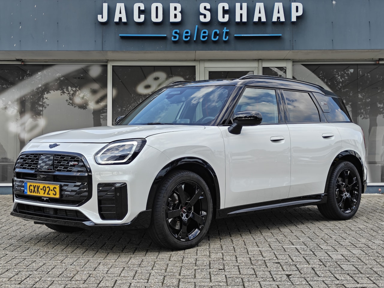 MINI Countryman - John Cooper Works XL / Trekhaak / HUD / Adapt. Cruise / Keyless / Carplay - AutoWereld.nl