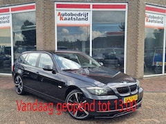BMW 3-serie Touring - 318i Business Line - Trekhaak - Navi - Cruise