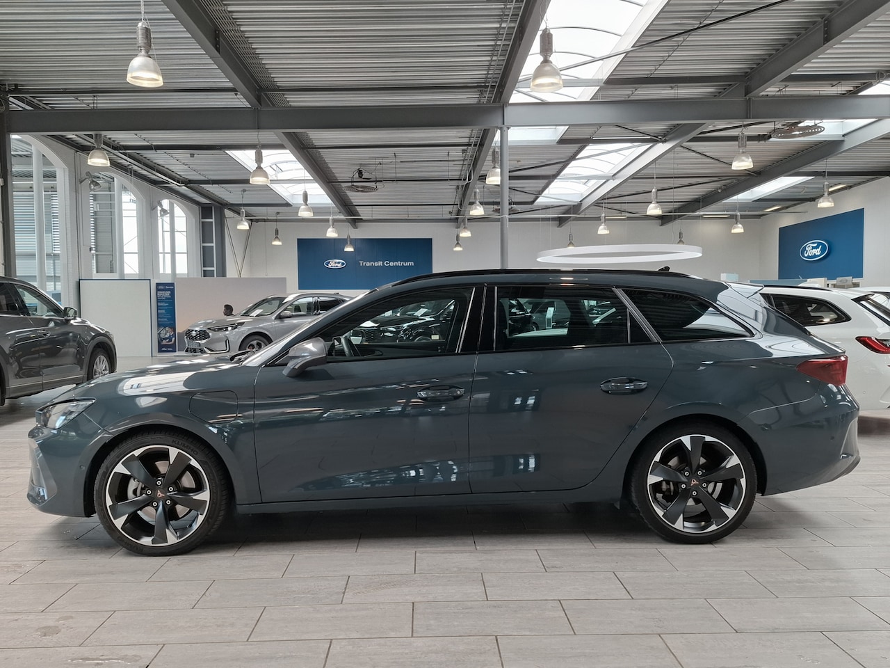CUPRA Leon Sportstourer - 1.5 TSI e-Hybrid 204pk Business | Stoel // stuurwiel verwarming | Adapt. Cruise | Elekt. a - AutoWereld.nl