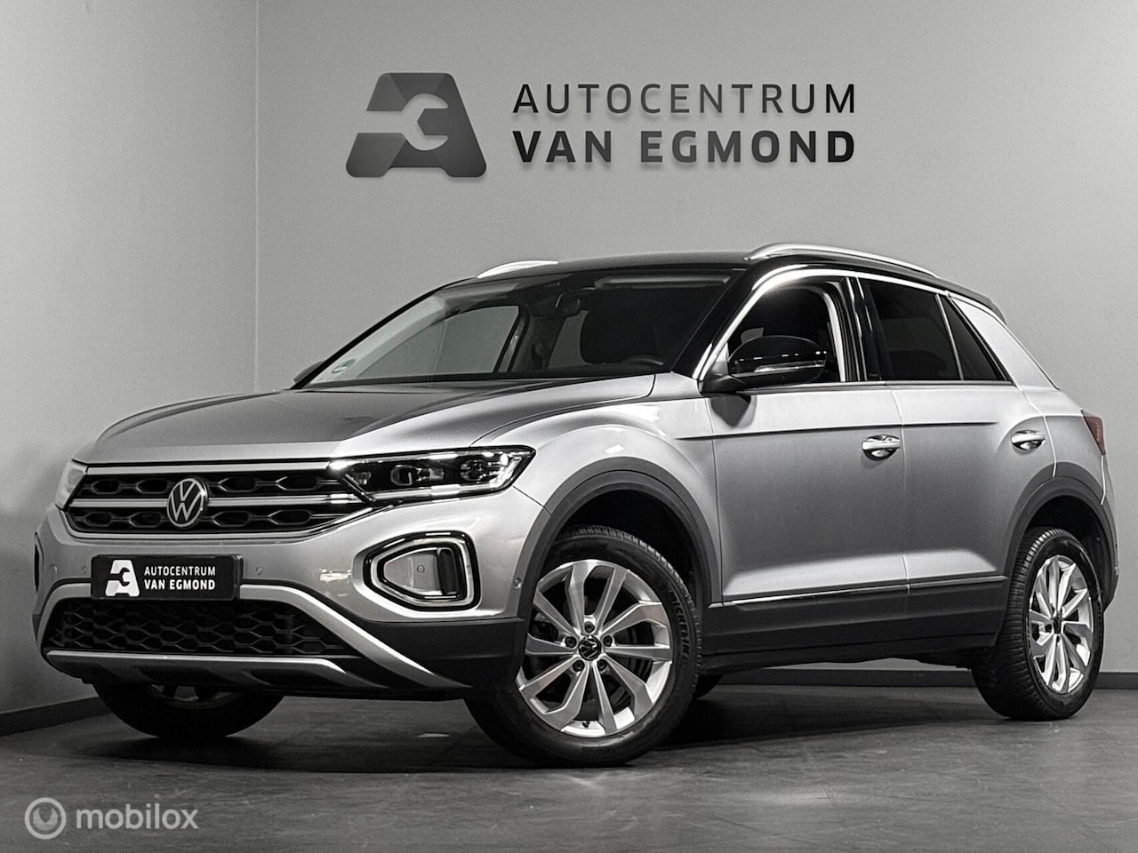 Volkswagen T-Roc - 1.5 TSI Style DSG | TREKHAAK | AD. CRUISE - AutoWereld.nl
