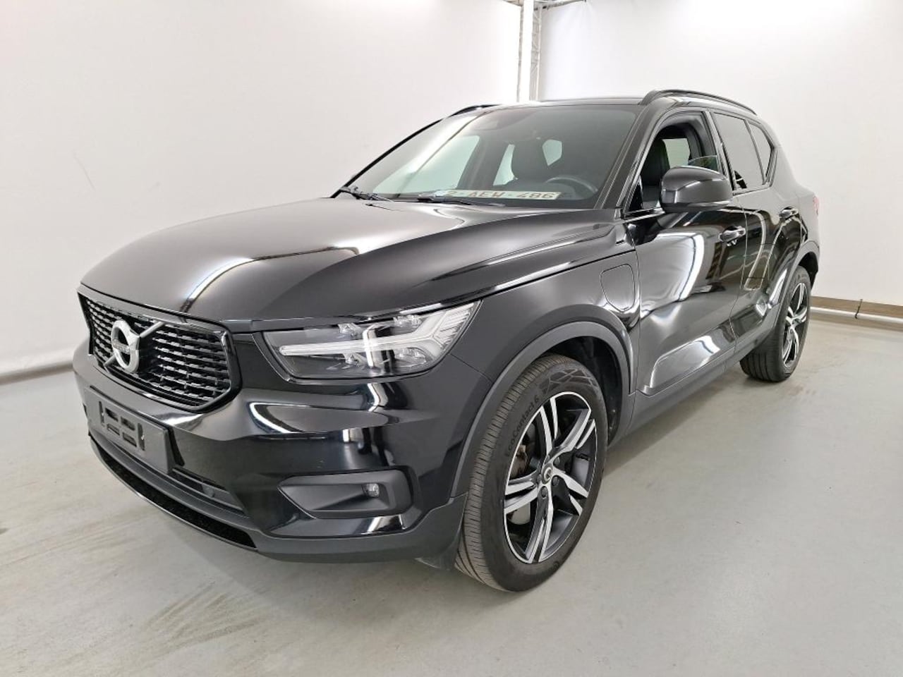 Volvo XC40 - T4 Twin Engine 211pk Geartronic R-Design [ LEDER+CARPLAY+LED+STOEL/STUURWIELVERWARMING ] - AutoWereld.nl