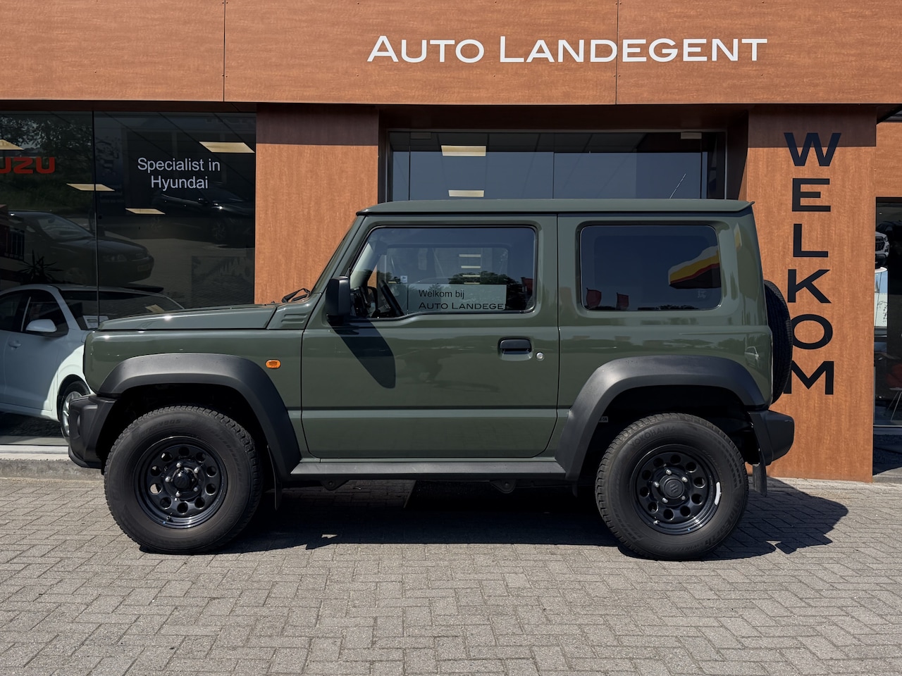 Suzuki Jimny - Proffesional 1.5 Allgrip | 4X4 | Stoel verwarming | Ex. BTW - AutoWereld.nl