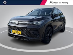 Volkswagen Tiguan - 1.5 eHybrid 272pk DSG R-Line Business · Trekhaak · Panoramadak · Dodehoeksensoren · Apple/