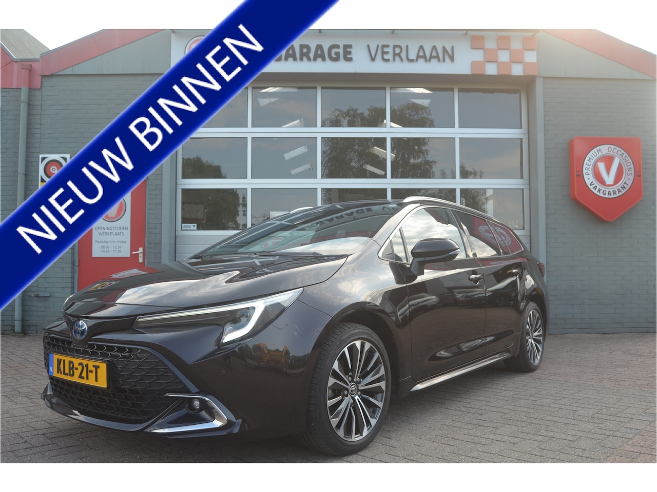Toyota Corolla Touring Sports - Hybrid 140 Business Plus - AutoWereld.nl