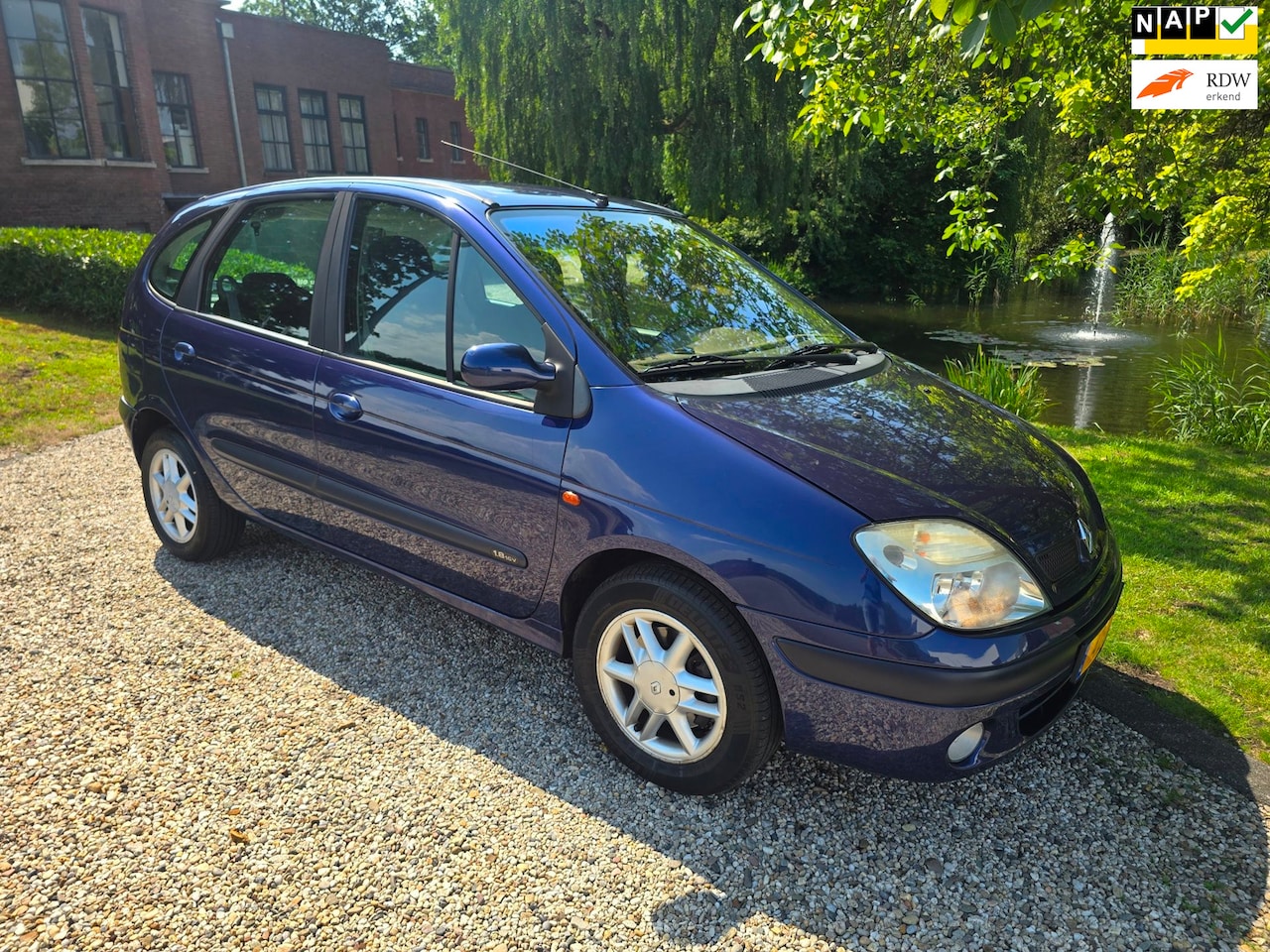 Renault Scénic - 1.8-16V Expression Sport 1.8-16V Expression Sport - AutoWereld.nl