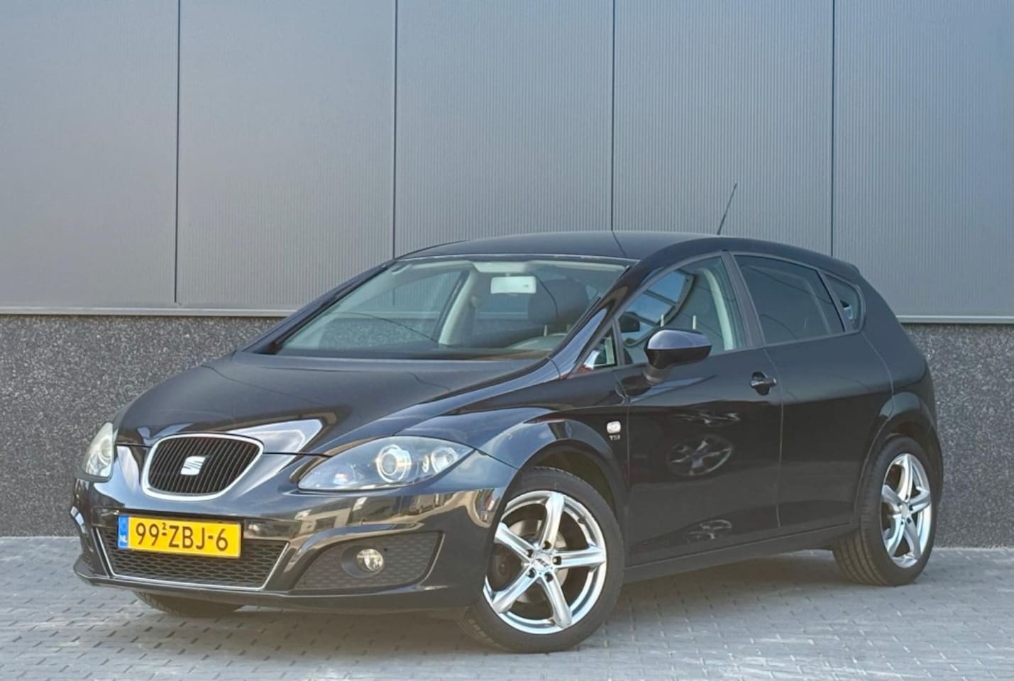 SEAT Leon - 1.2 TSI Eco.Bns COPA Xenon | NAP - AutoWereld.nl