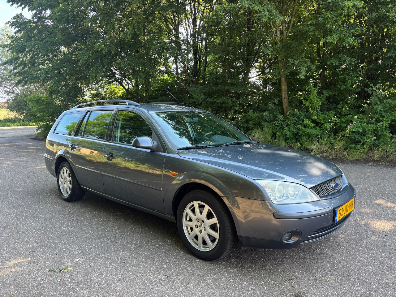 Ford Mondeo Wagon - 1.8-16V Trend | Clima | APK 04-2027 - AutoWereld.nl