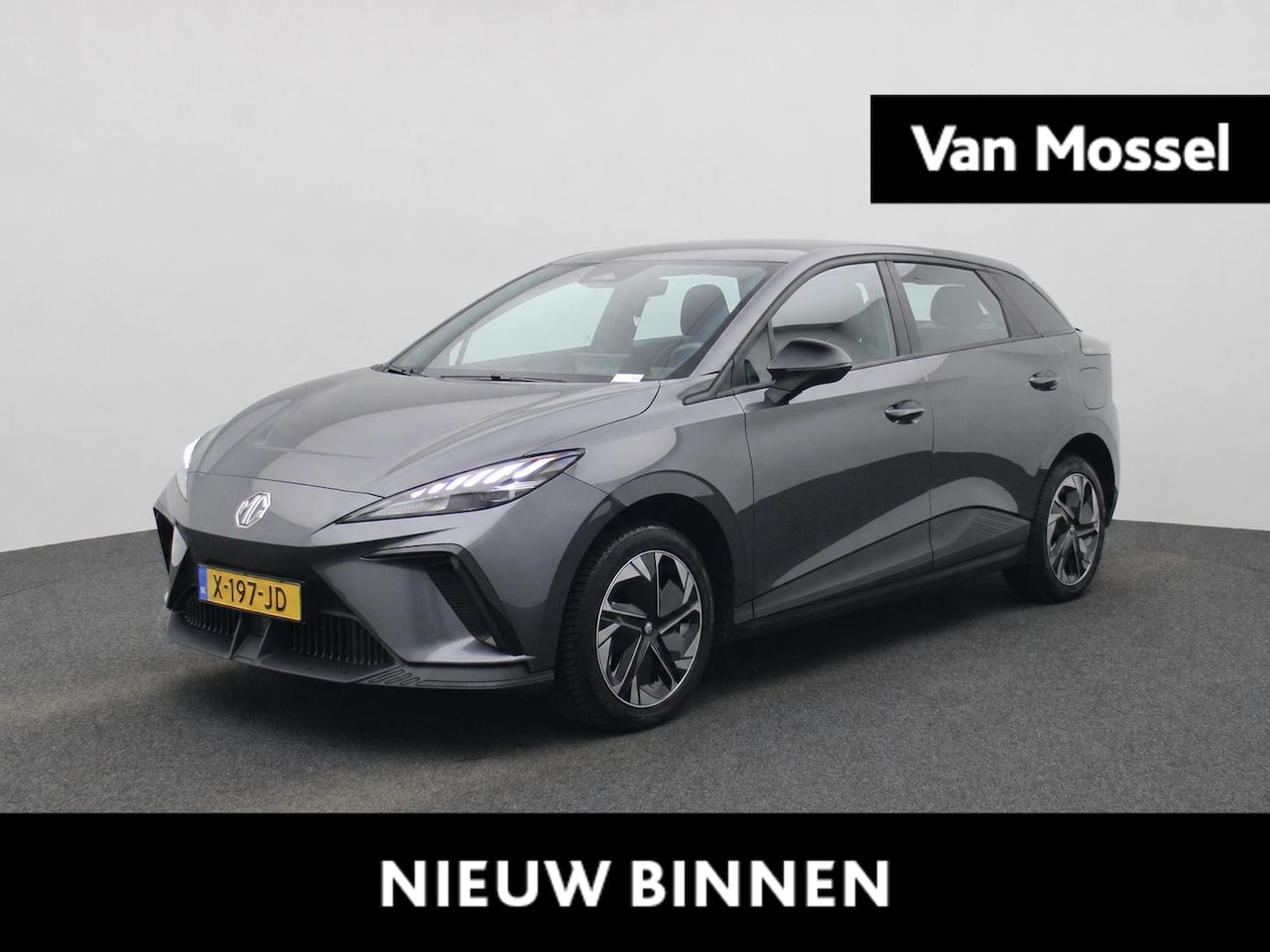 MG MG4 Electric - Standard 51 kWh 170PK | Climate Control | Keyless Entry & Start | 17'' Inch Velgen | Parke - AutoWereld.nl