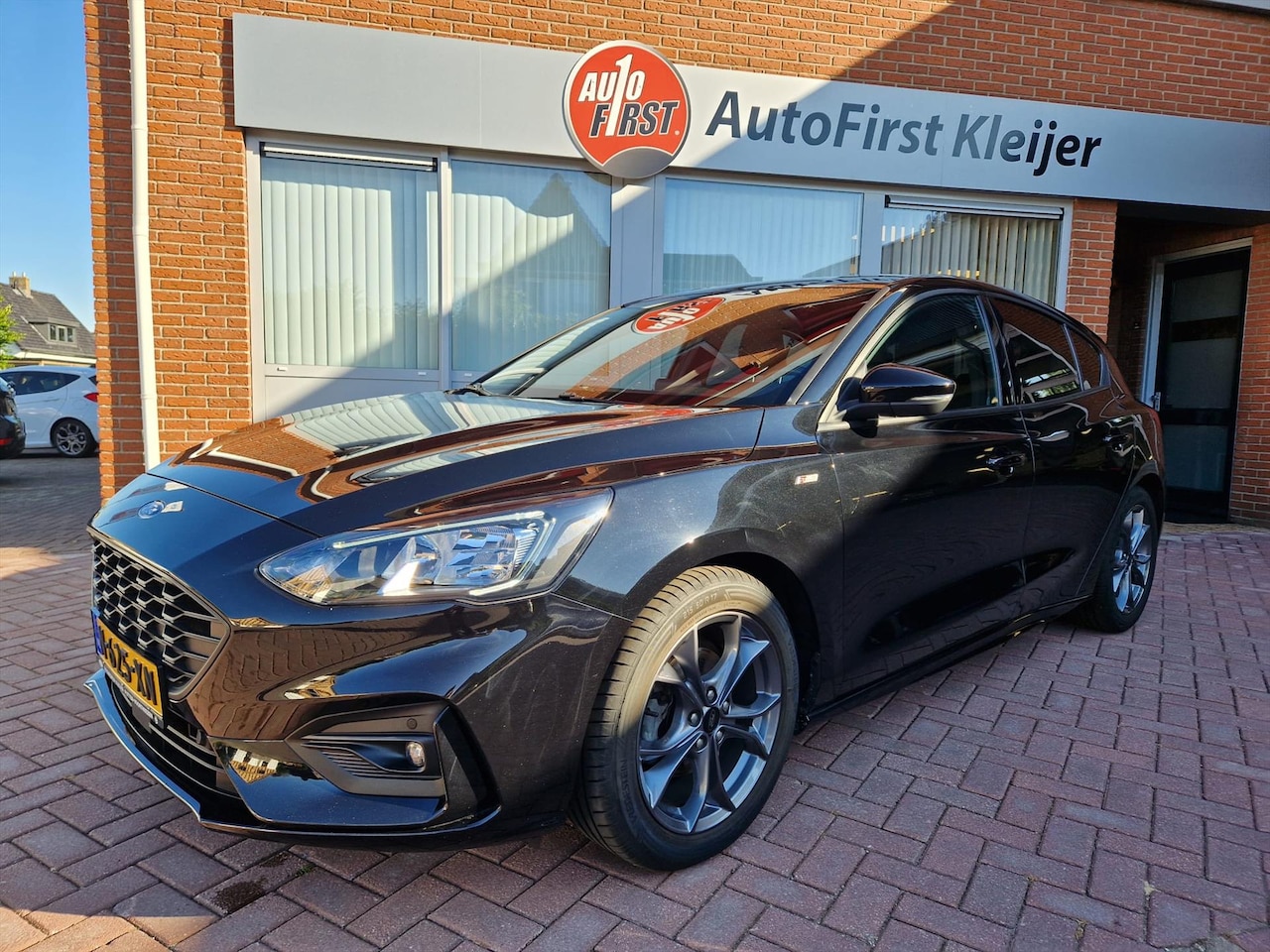 Ford Focus - 1.0 EcoBoost Hybrid 125pk ST-Line Winterpack - AutoWereld.nl
