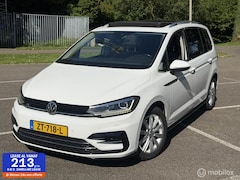 Volkswagen Touran - 2.0 TDI R-Line AUTOMAAT / PANORAMA / LED
