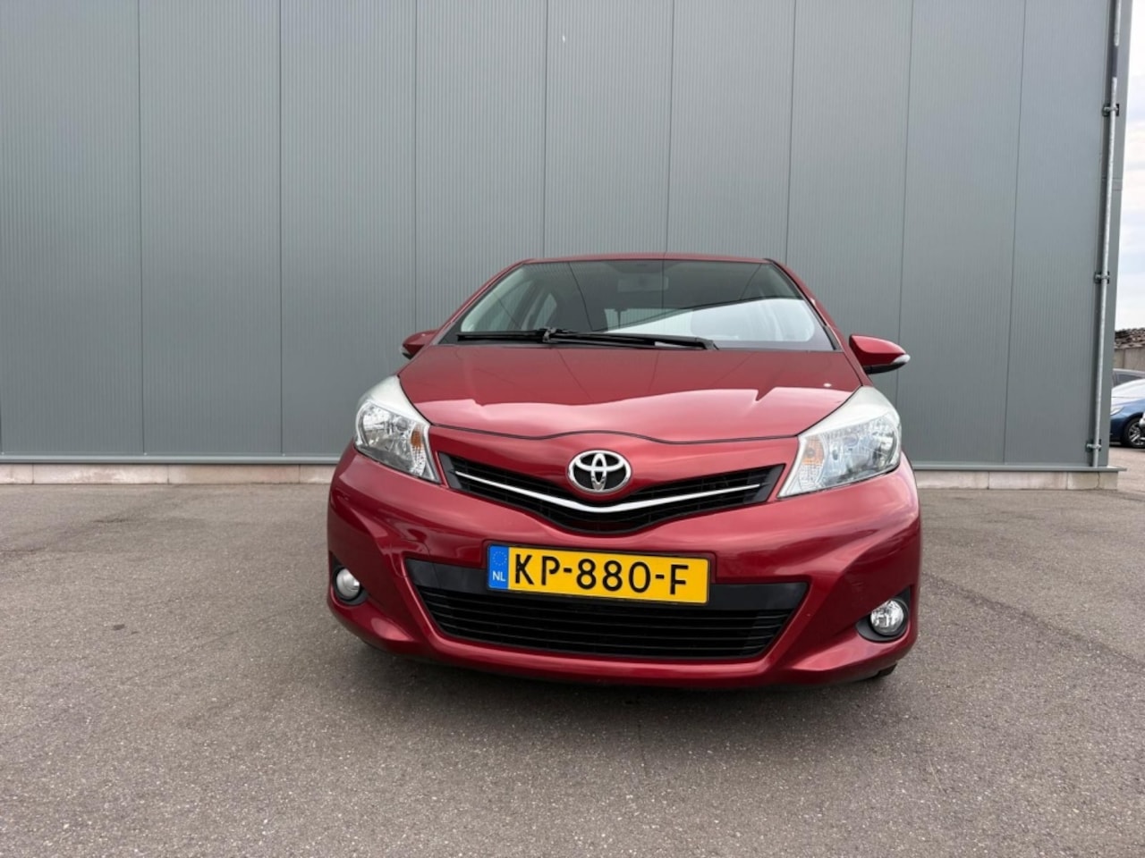 Toyota Yaris - 1.3 VVT-i Comfort CAMERA / ONDERHOUDSBOEKJE ! - AutoWereld.nl