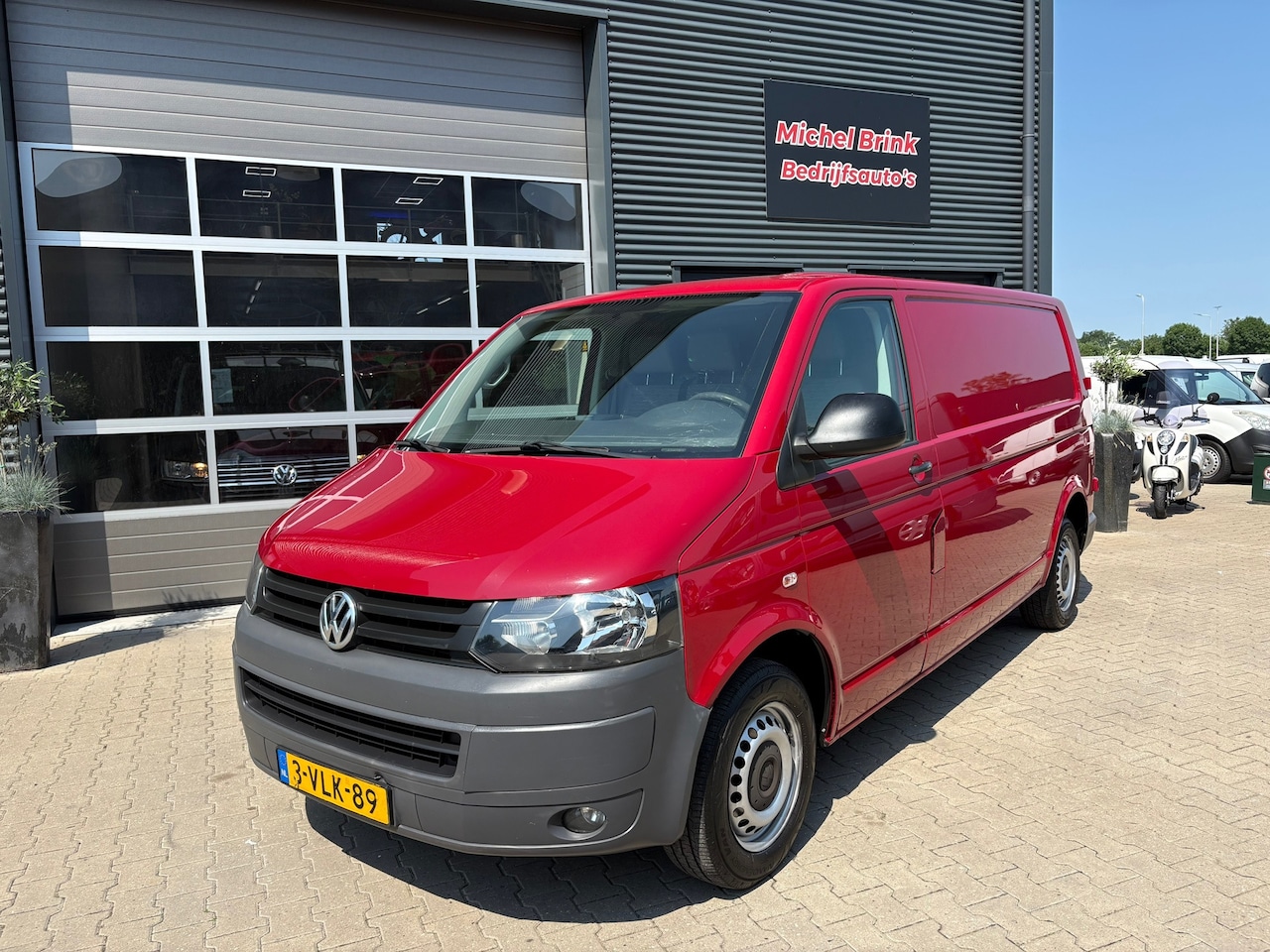 Volkswagen Transporter - 2.0 TDI L2H1 Airco - AutoWereld.nl
