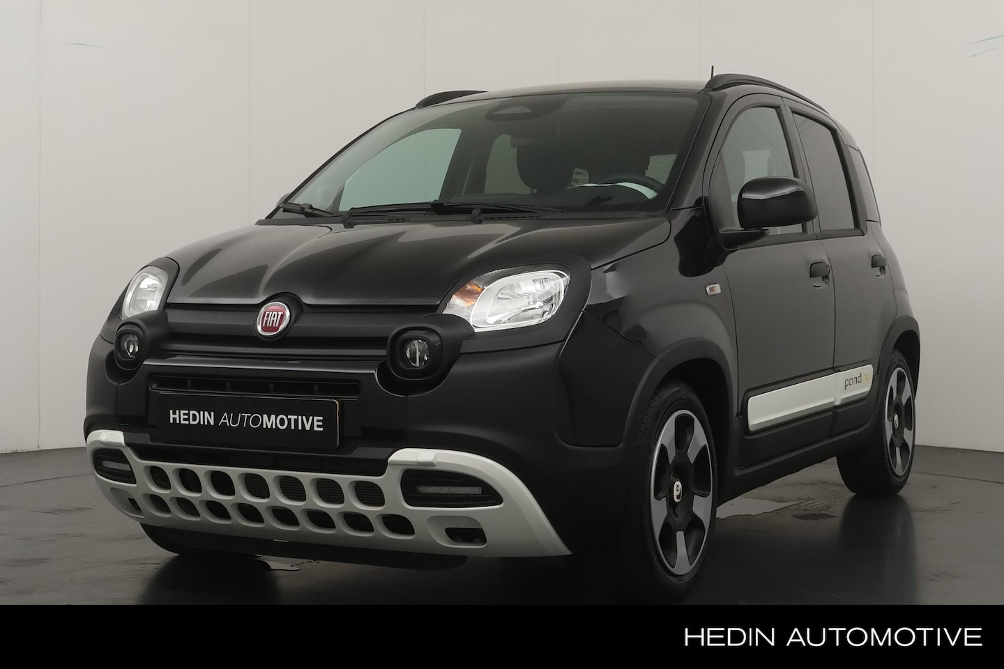 Fiat Panda - 1.0 Hybrid Pandina | Airco | Cruise Control | Dakrails | LM Velgen | Privacy Glass | - AutoWereld.nl