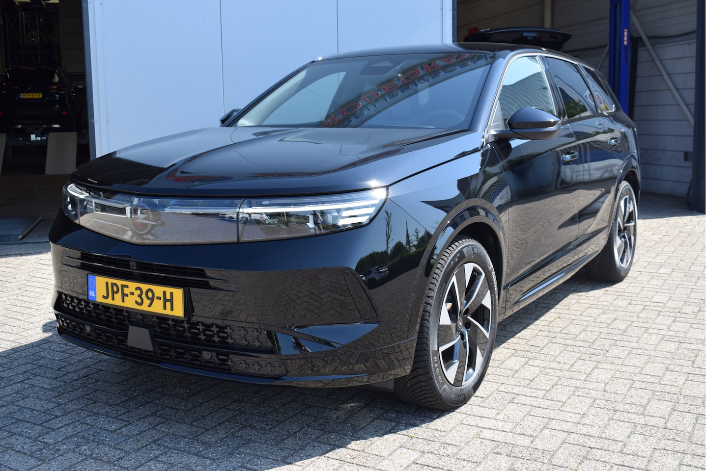 Opel Grandland - 1.6 Turbo Plug-in-Hybrid GS | NIEUW | Focal | ACC | 360° Camera - AutoWereld.nl