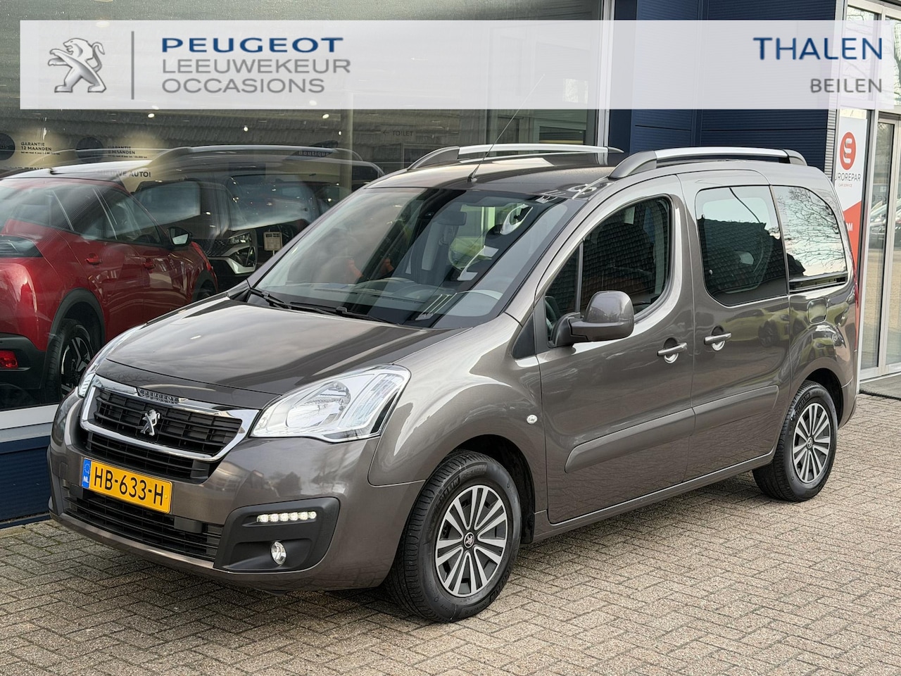 Peugeot Partner Tepee - 1.6 BlueHDi 100 PK EURO 6 | Automaat | Climate Control | Dealer Onderhouden | Lage KM stan - AutoWereld.nl