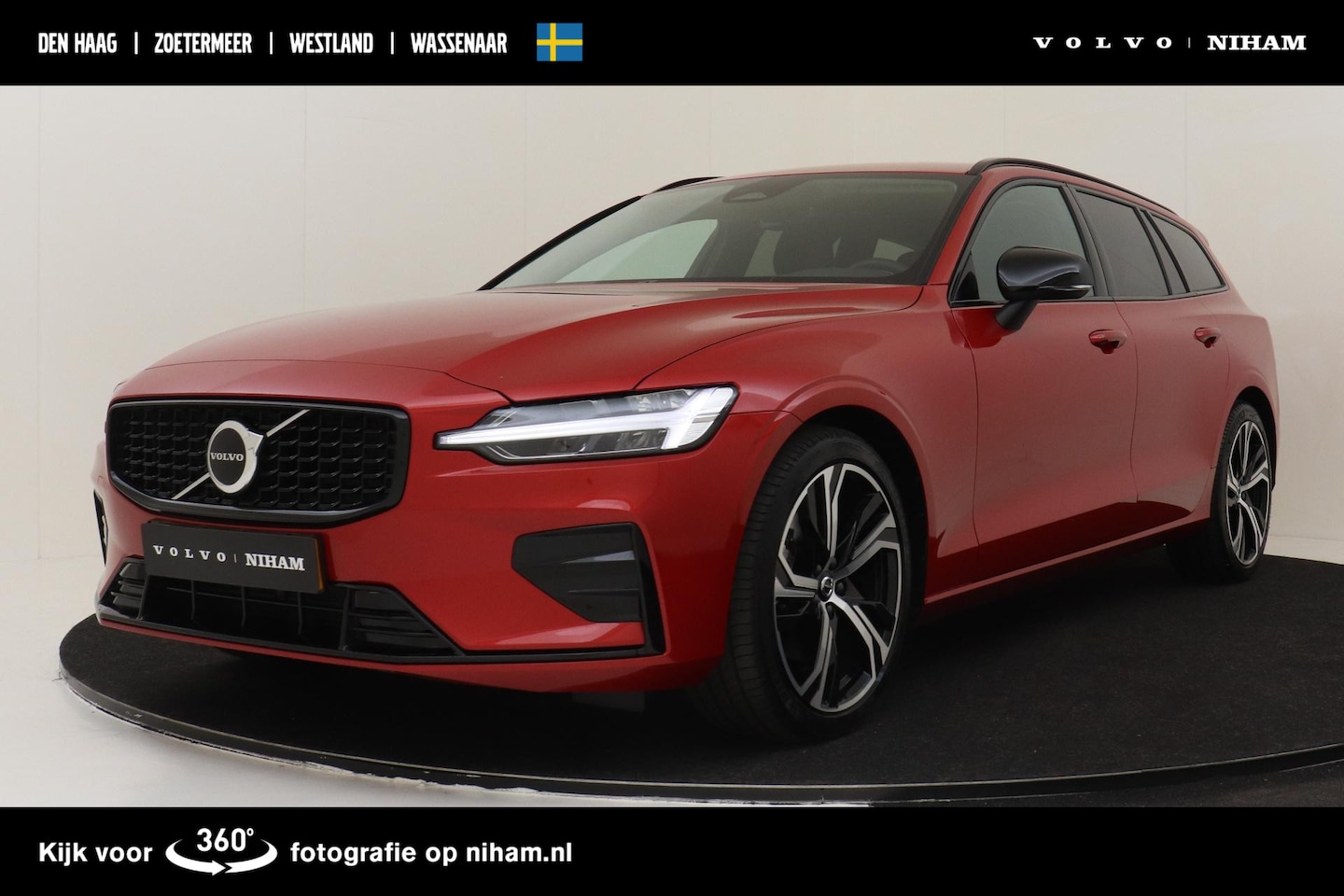 Volvo V60 - B4 (M-HYBRID) PLUS DARK -GEVENT.LEDER|CAMERA|TREKHAAK|ADAP.CRUISE|POWER-SEATS|19" - AutoWereld.nl
