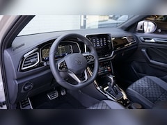 Volkswagen T-Roc - R-Line 1.5 TSI AUTOMAAT|ACC|CAMERA|FULL LED|IQ LIGHT|KEYLESS|NAVIGATIE|TREKHAAK|VIRTUEEL