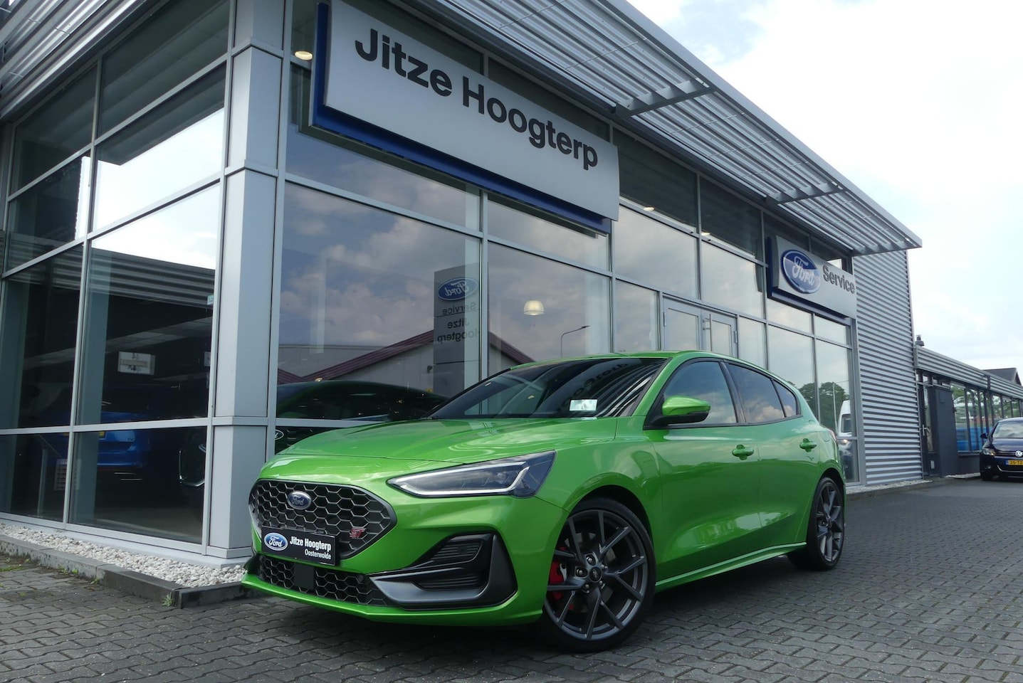 Ford Focus - 2.3 EcoBoost ST-X HUD, WINTER PACK, ADAPT. CRUISE, CLIMA, NAVI, CAMERA, PDC V&A, APPLE CAR - AutoWereld.nl