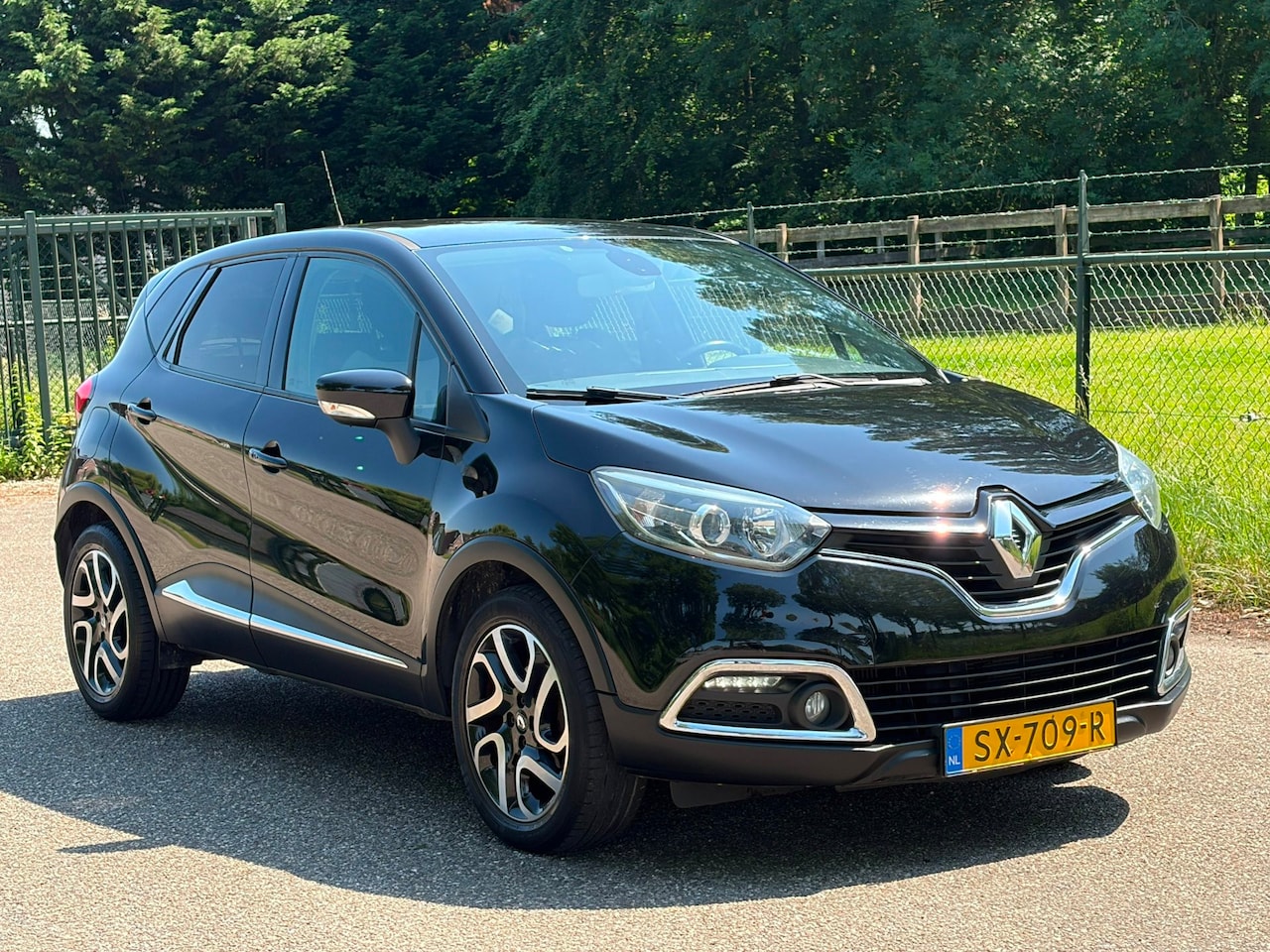 Renault Captur - 1.2 TCe Dynamique /Automaat/Navi/Trekhaak/ - AutoWereld.nl