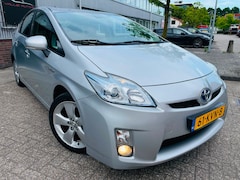 Toyota Prius - 1.8 Aspiration Hybrid KLIMA HEAD UP 16'LMV