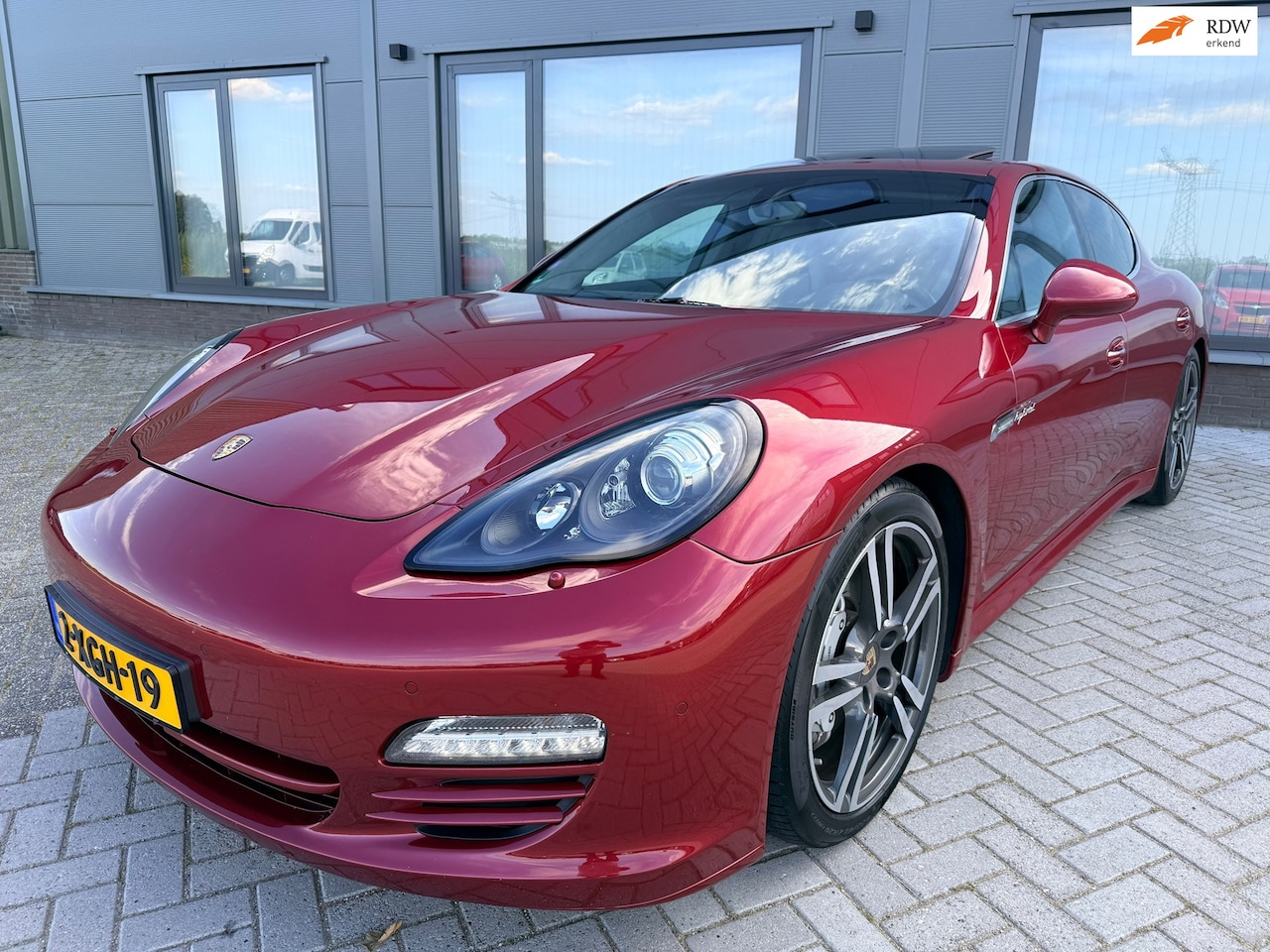 Porsche Panamera - 3.0 S Hybrid|Schuifdak|110dkm|Dealer onderhouden|Keyless|Nette auto| - AutoWereld.nl