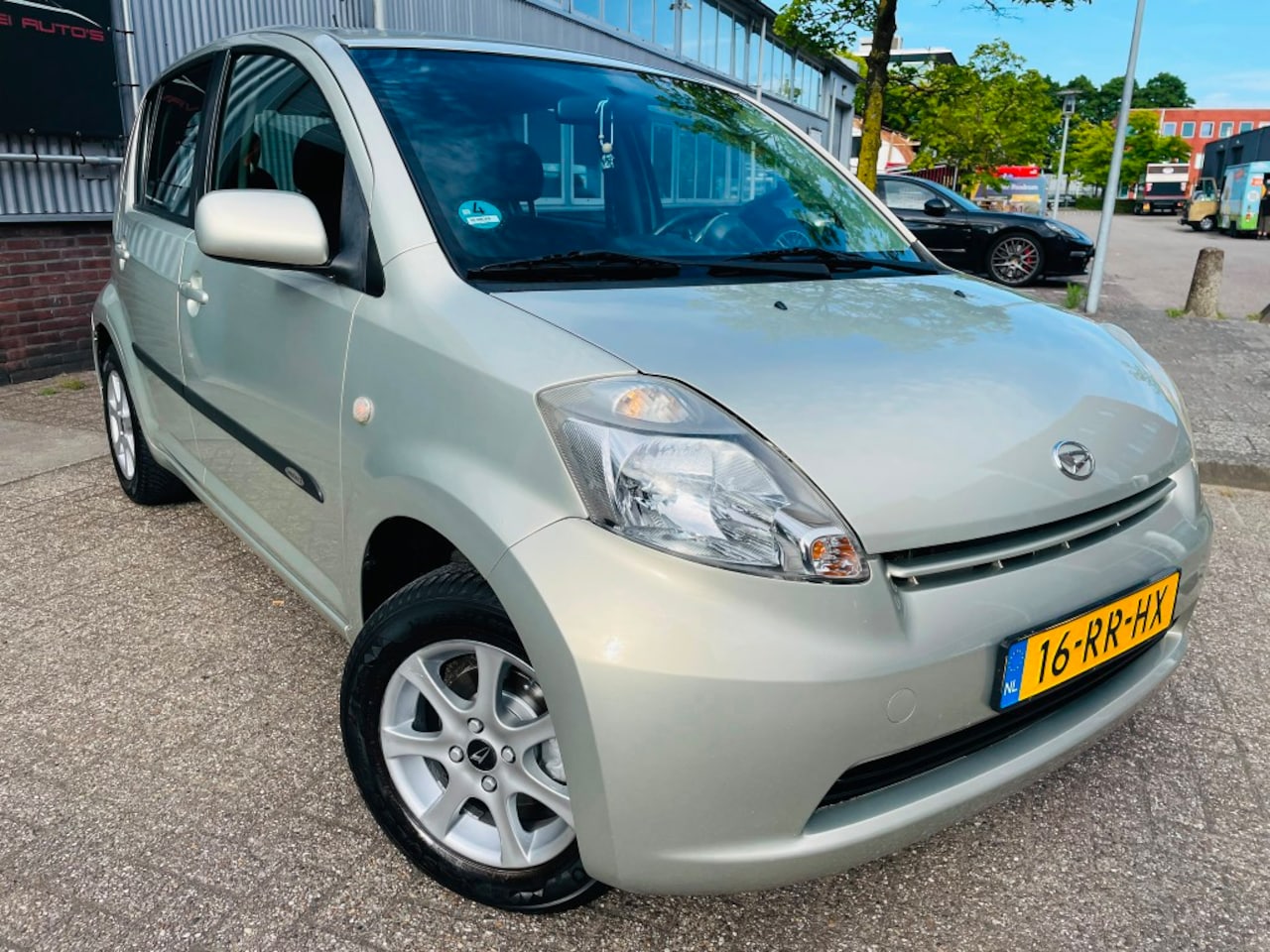 Daihatsu Sirion 2 - 1.3-16V Comfort 14'LMV AIRCO TREKHAAK - AutoWereld.nl