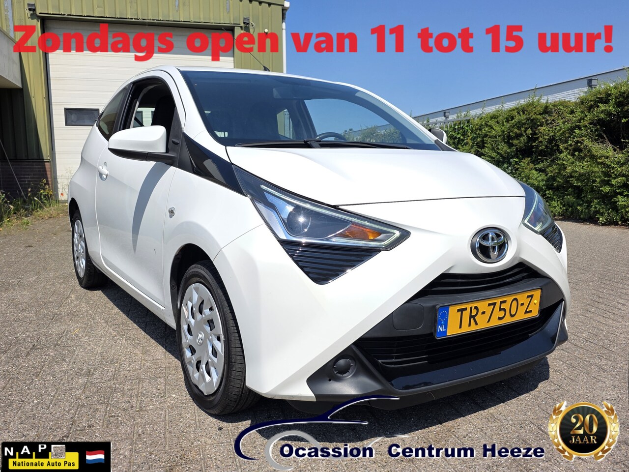Toyota Aygo - 1.0 VVT-i x-play AUT! 1e Eig! Camera! Nwe APK! VAKANTIEGELD WEKEN! - AutoWereld.nl