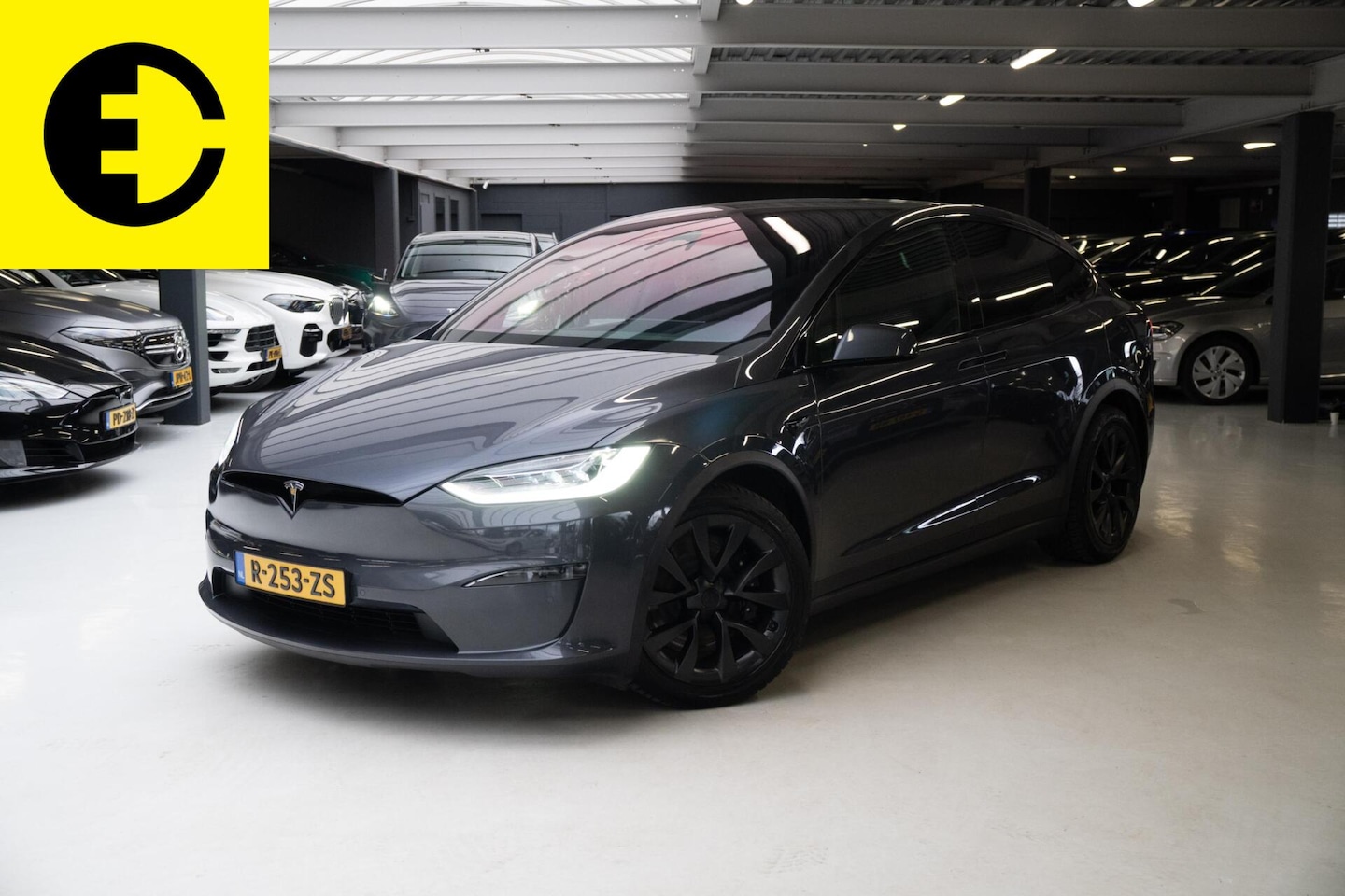 Tesla Model X - Plaid AWD 6p | Autopilot| Stoelverwarming voor en achter | Warmtepomp - AutoWereld.nl