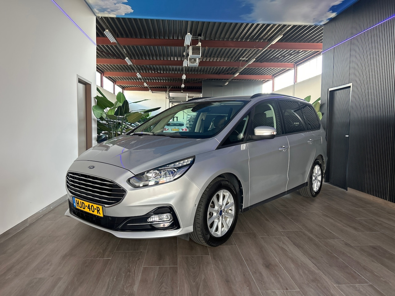 Ford Galaxy - 2.5 Full Hybrid. Automaat. zeer mooie opties en hele mooie staat. - AutoWereld.nl
