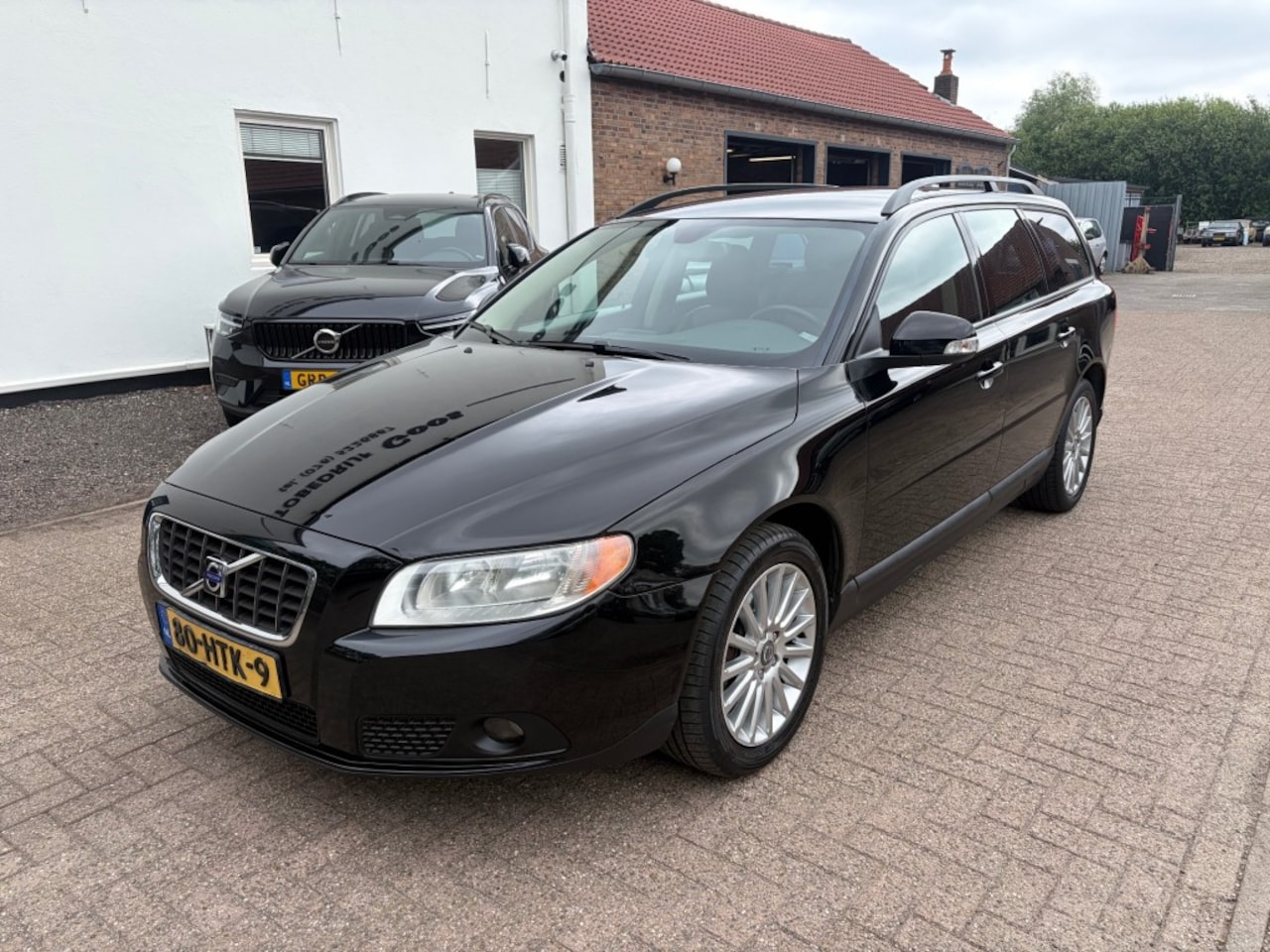 Volvo V70 - 2.5T Momentum Leder Trekhaak - AutoWereld.nl