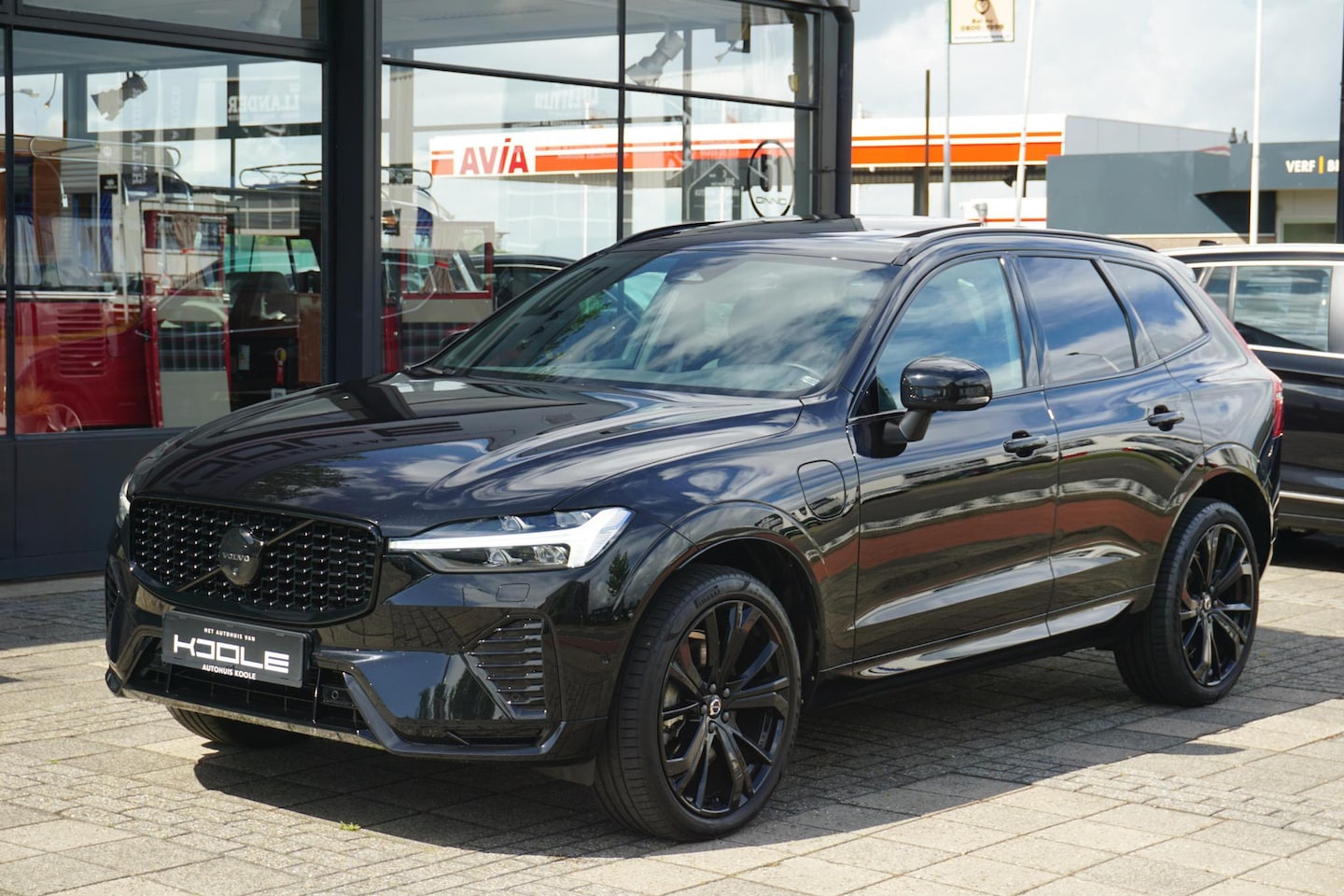 Volvo XC60 - 2.0 T6 Plug-in hybrid AWD Plus Black Edition | Pano | H&K | 360 | LED - AutoWereld.nl