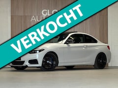 BMW 2-serie Coupé - M240i xDrive Executive - SCHUIFDAK - M PERFORMANCE UITLAAT - HARMAN KARDON