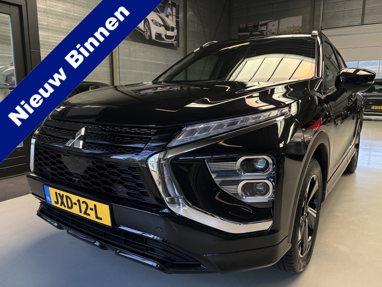 Mitsubishi Eclipse Cross - 2.4 PHEV Black Edition Adaptive Cruise, 360 Camera, Navigatie - AutoWereld.nl