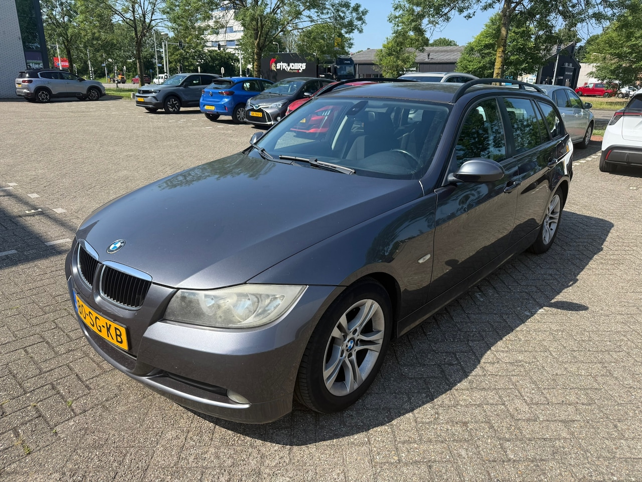 BMW 3-serie Touring - 320d Dynamic Executive / APK / AIRCO / NAP / GOED ONDERHOUDEN / NETTE AUTO!!! - AutoWereld.nl