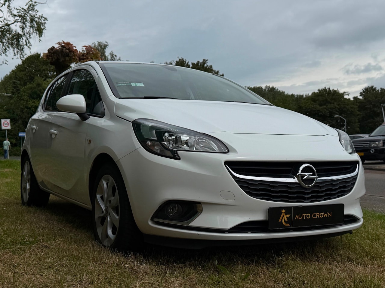 Opel Corsa - 1.4 Edition Automaat Navi Cruise Control bj. 2017 - AutoWereld.nl