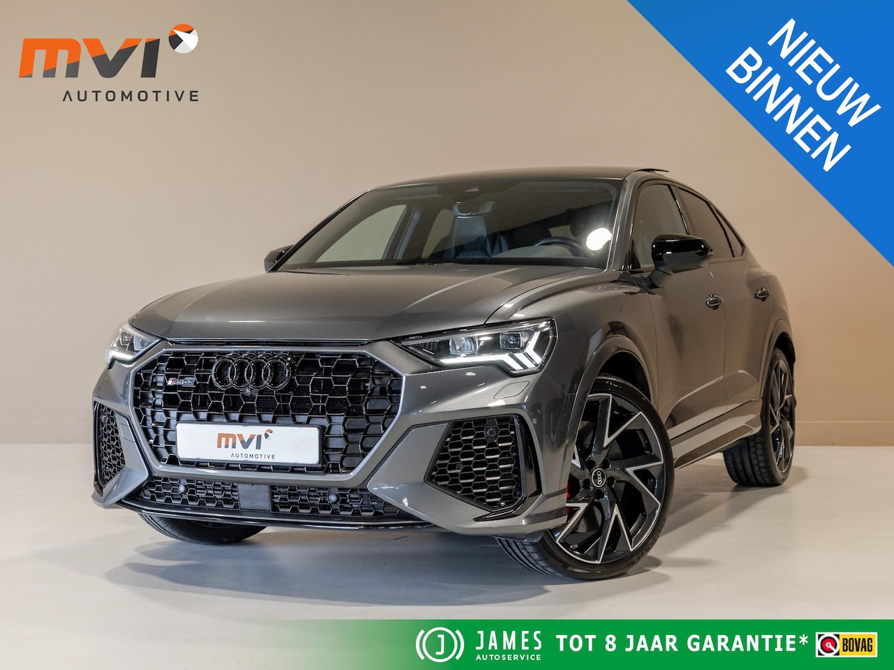 Audi Q3 Sportback - TFSI RS / 400pk / Panorama dak / Keramische remschijven / RS Sportuitlaat / - AutoWereld.nl