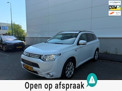 Mitsubishi Outlander - 2.0 PHEV Instyle KEYLESS GO/ENTRY/SCHUIF-KANTEL DAK/NWE APK/CAMERA/NAP