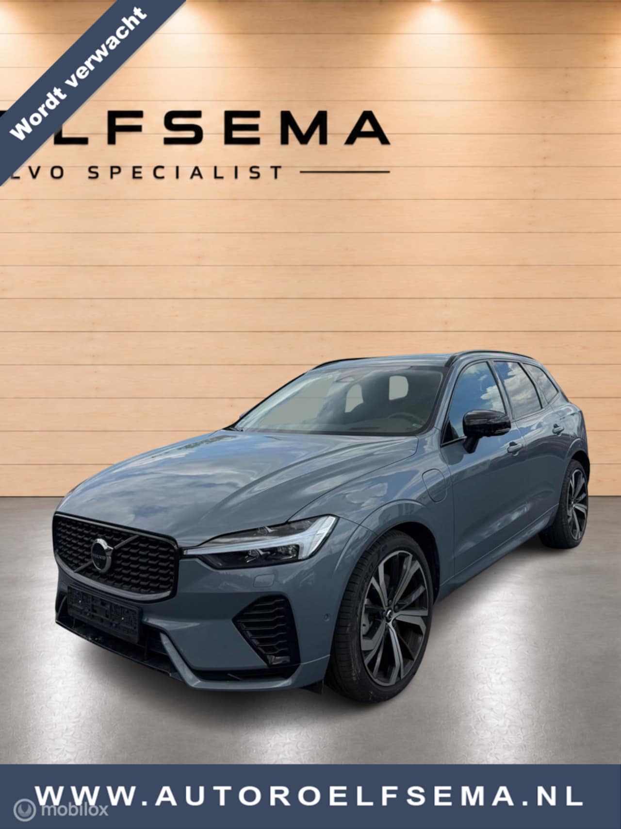 Volvo XC60 - 2.0 T8 Plug-in hybrid AWD R-design |Pano|Acc|Autopilot|Luchtvering|Stoel en stuur verw - AutoWereld.nl