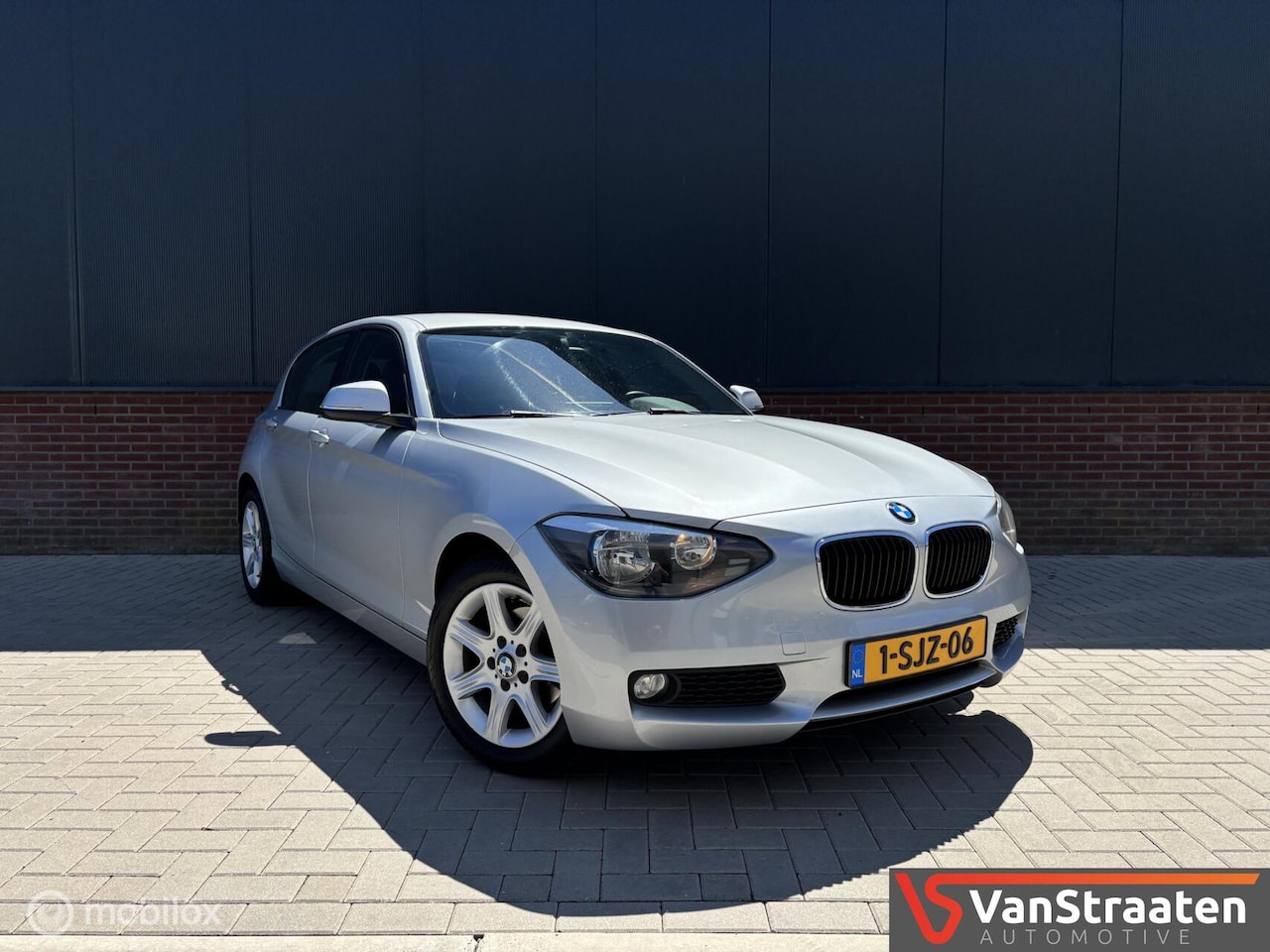 BMW 1-serie - 114i EDE Business | Carplay | Cruise | Airco - AutoWereld.nl