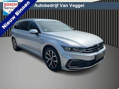 Volkswagen Passat Variant - 1.4 TSI GTE Highline head up, virtual, trekhaak, cruise, navi