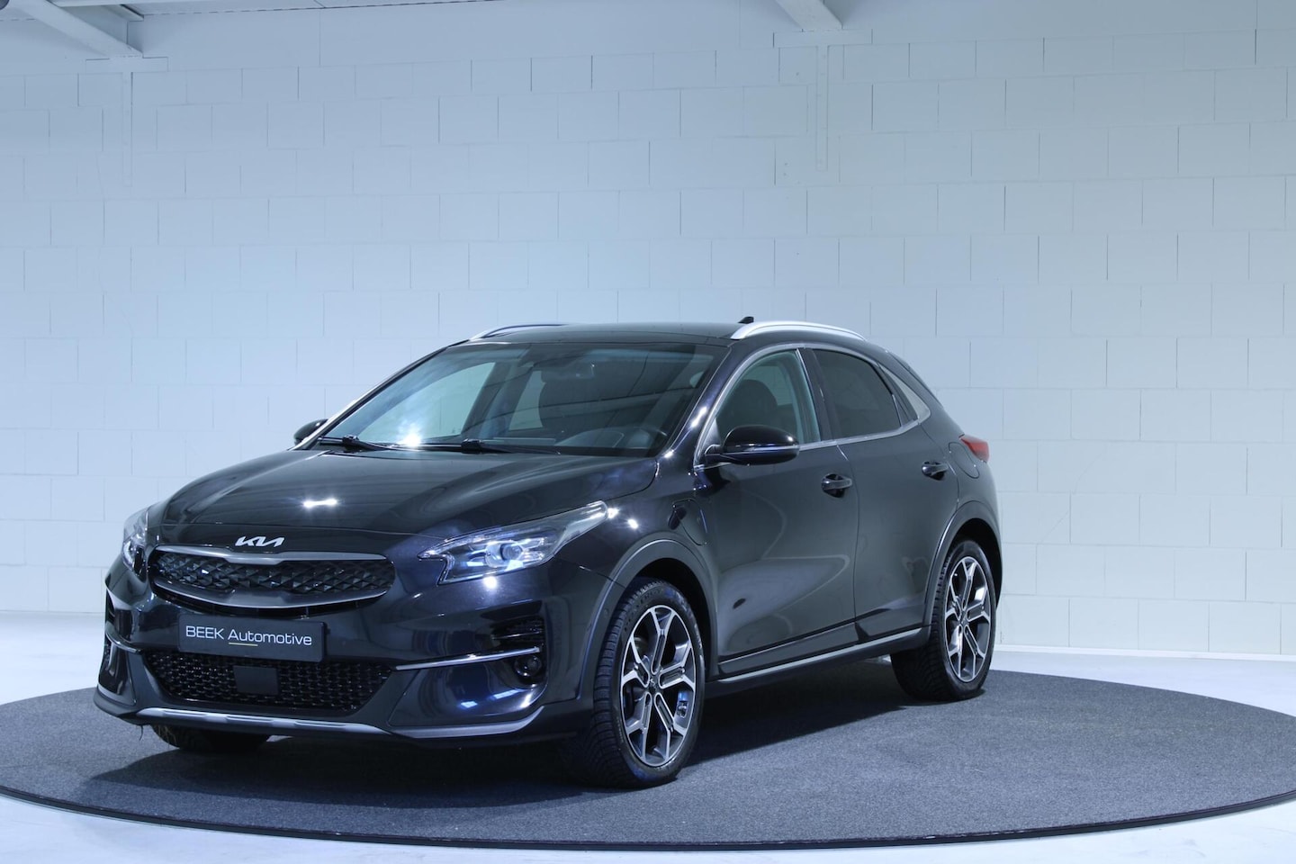 Kia XCeed - 1.6 GDi PHEV DynamicPlusLine | Panoramadak | Stoelverwarming- en verkoeling | Parkeercamer - AutoWereld.nl
