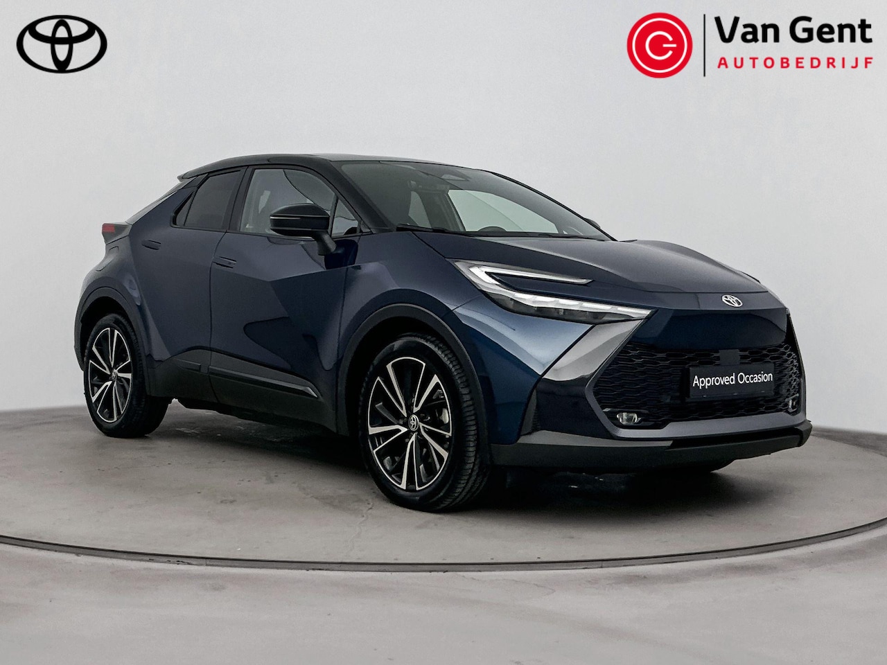 Toyota C-HR - 2.0 Plug-in Hybrid 220 Executive | Warmtepomp | Dodehoek detectie | JBL | Apple Carplay / - AutoWereld.nl