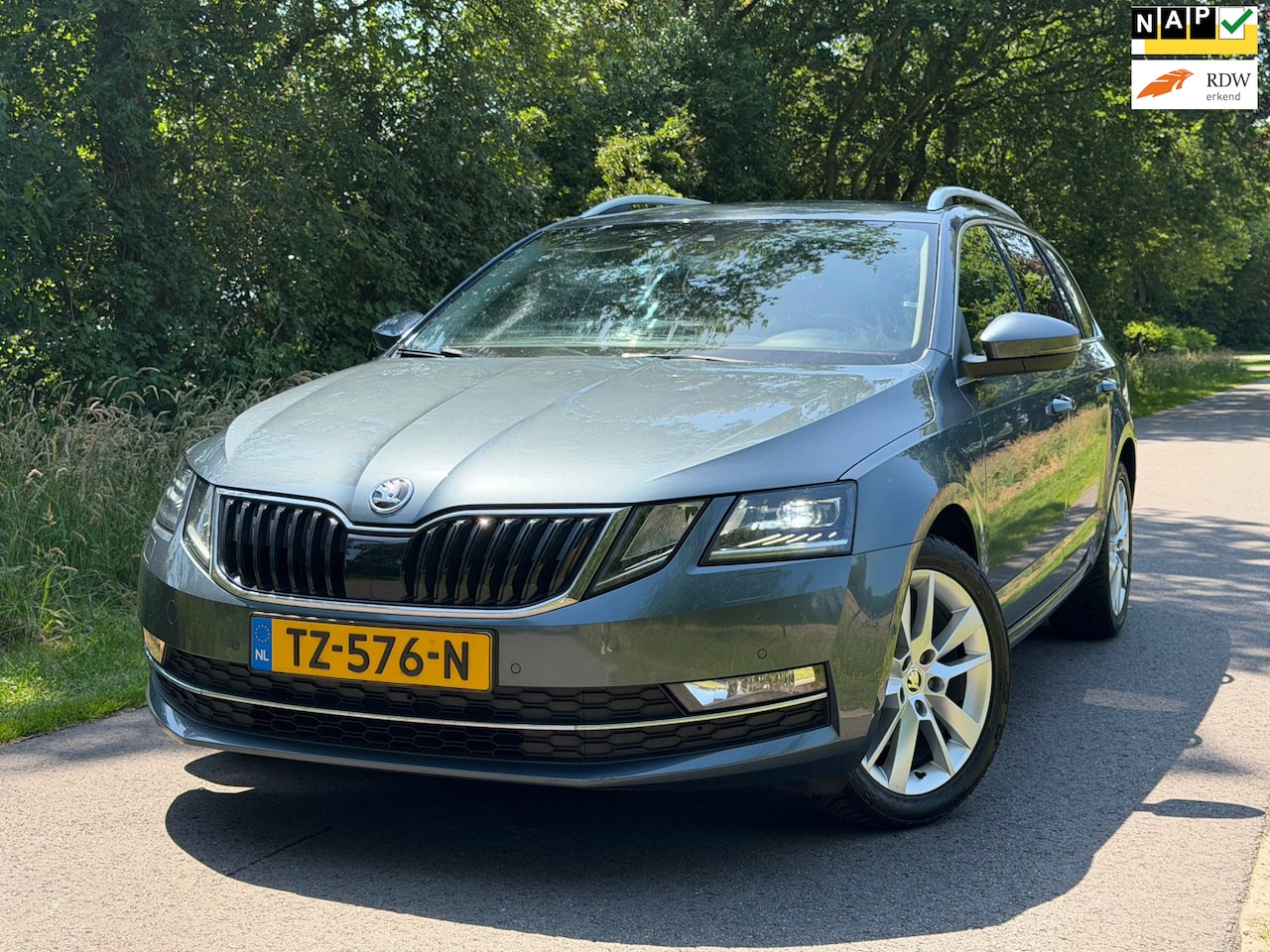 Skoda Octavia Combi - 1.0 TSI Greentech Style Business | Lederbekleding + Canton + Automaat Nu € 8.975,-!!! - AutoWereld.nl