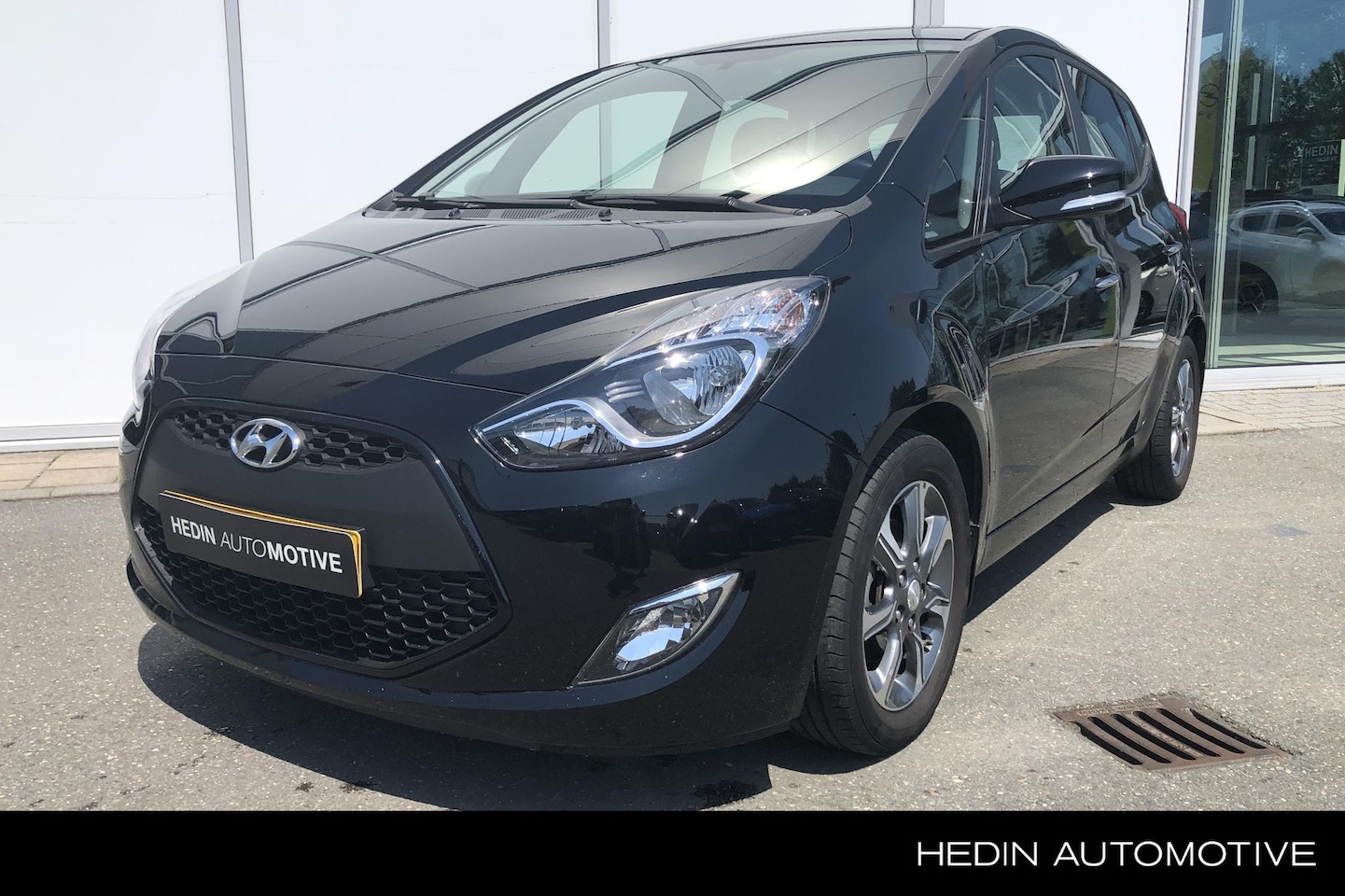 Hyundai ix20 - 1.4i Go! Navigatie | Trekhaak | Airco | LM-Velgen | Zeer lage km-stand | - AutoWereld.nl